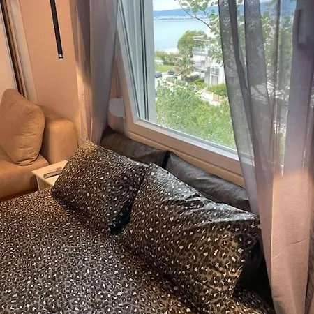 Lydia Luxury By The Sea Переа
