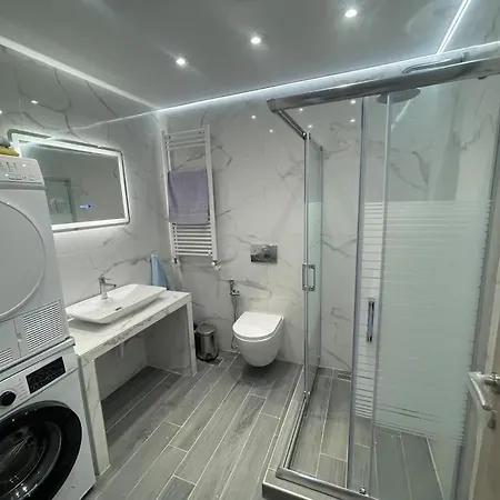 Apartment Lydia Luxury By The Sea