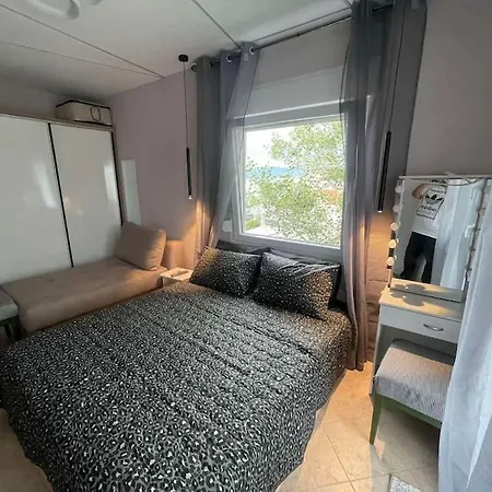 Lydia Luxury By The Sea *